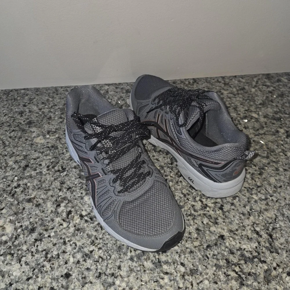 Asics versatile running